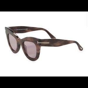 **SOLD** 🔥Tom Ford🔥 47MM Oval Sunglasses